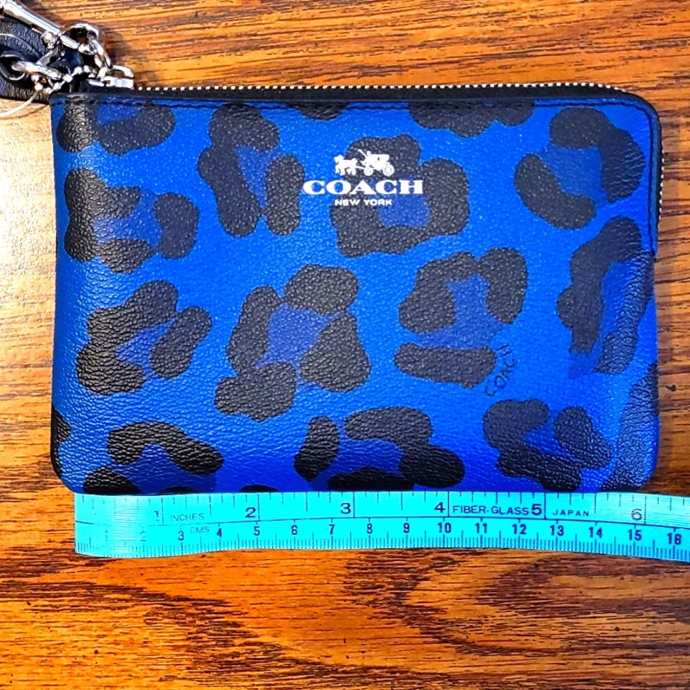Coach Wristlet - Blue Cheetah Print NWT - HOST PICK - Picture 4 of 6